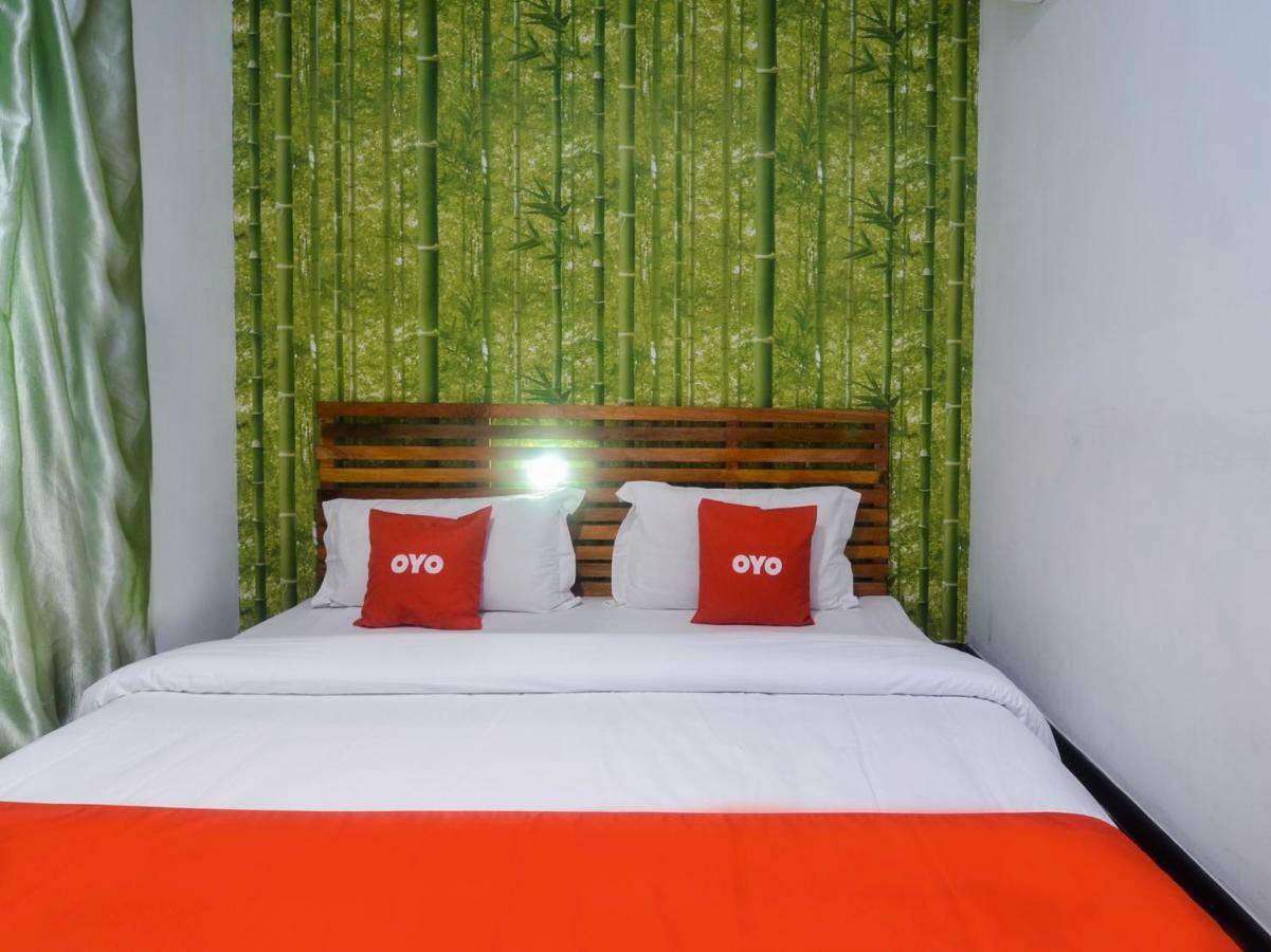 Oyo 1119 Memoire Express Hotel Kuching Exterior photo